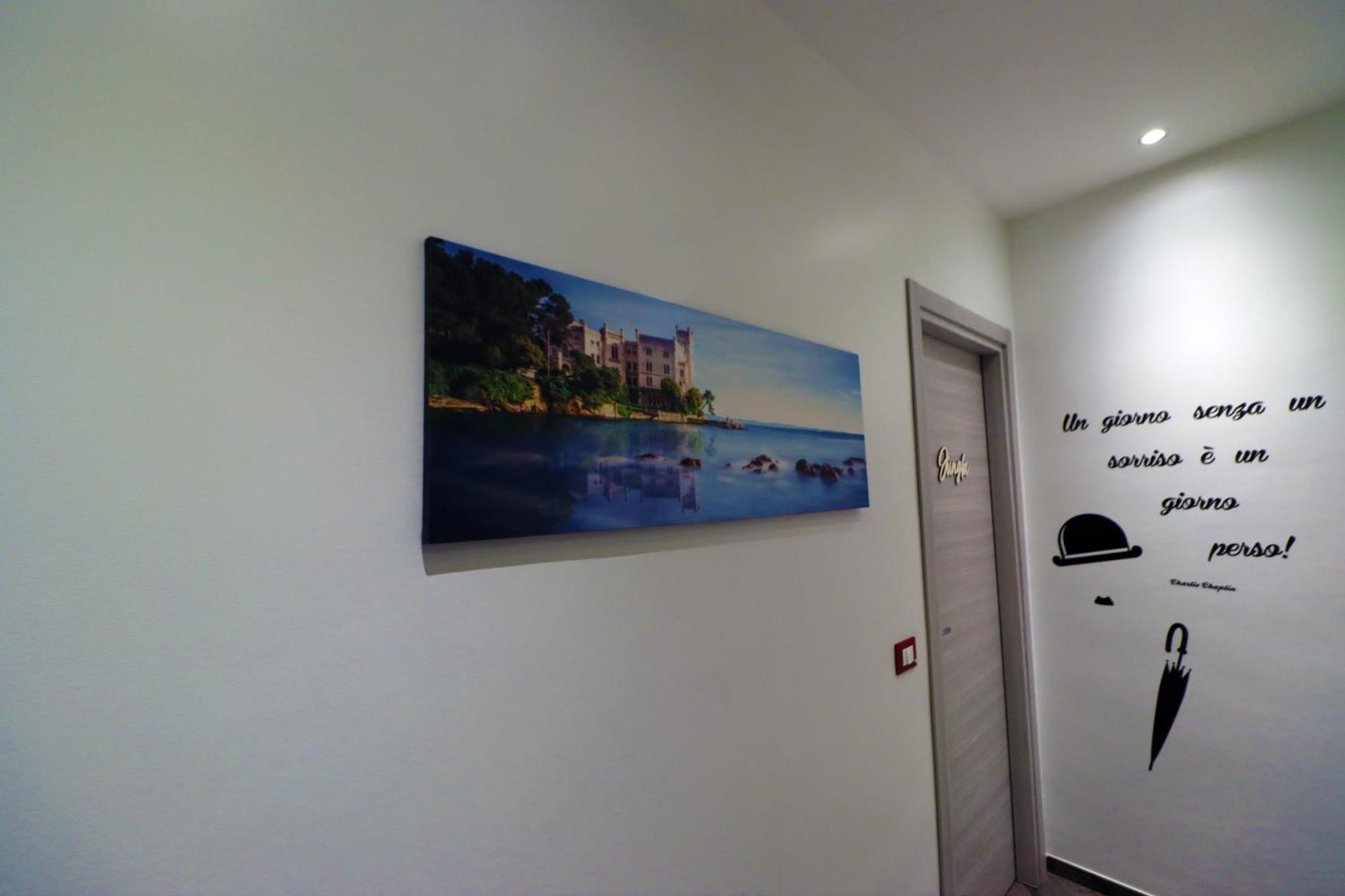 Thematic Rooms - Athema Atmosphere Триест Экстерьер фото